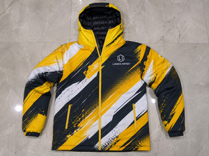 เสื้อแจ็คเก็ตพัฟเฟอร์แบบมีฮู้ดสำหรับผู้ชาย พิมพ์ลายแบบซับลิเมชั่น กันน้ำ กันลม อุ่นสบาย เหมาะสำหรับกิจกรรมกลางแจ้ง ซิปเต็มตัว รับผลิตแบบ OEM ODM - Product Image 6