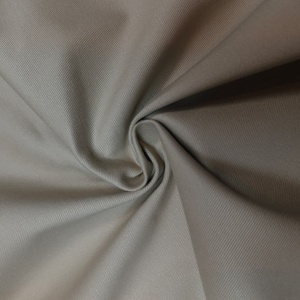 Tissu tissé extensible confortable et lourd, finition sergé 3/1, A/W, 325+/-5% GSM après lavage, 98% coton, 02% élasthanne, pour vêtements - Product Image 2
