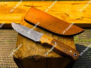 Couteau de camping Skinner à pointe tombante en acier Damas forgé à la main, ultra-affûté, avec fourreau en cuir et manche en bois de rose, pour l'autodéfense, OEM/ODM - Product Image 6
