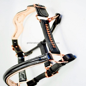 Nouveau licou en or rose en cuir verni en épi complet sur la taille avec matériel réglable en or rose de luxe et chaîne de cristaux bling - Product Image 5