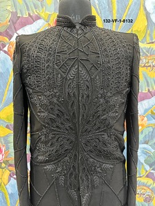 ชุดเจ้าบ่าวสีดำสนิท รุ่น TR Lachka Base Midnight Butterfly Sherwani ลายผีเสื้อกลางคืน พร้อมลายใยแมงมุม - Product Image 3