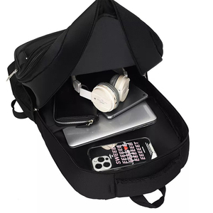 Mochila de nailon negra fácil de llevar para jóvenes, mochila escolar para portátil, de uso diario, para viajes, unisex, para estudiantes y adultos. - Product Image 2