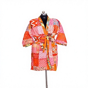 Nouvel arrivage : Kimono long pour homme ou femme en patchwork de soie Kantha, robes kimono en soie Kantha pour femme - Product Image 1