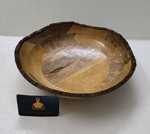 Bol de service artisanal en bois d'acacia naturel avec motif en écorce de mangue, motif uni, bol à salade et à soupe - Vaisselle de cuisine - Product Image 5