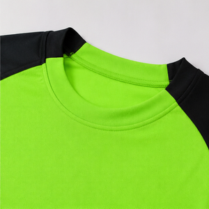 เสื้อยืดผู้ชายสีเขียวดำ แขนสั้น แห้งเร็ว สปอร์ต ทรงปกติ คอกลม ลายถักเรียบ 100% โพลีเอสเตอร์ - Product Image 3