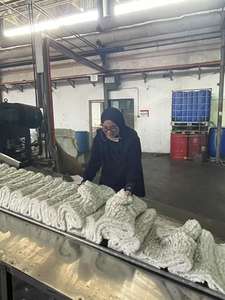 Fibre discontinue de polyester HC/HCS régénérée par niveau élevé avec le bas dans le coût - Product Image 2