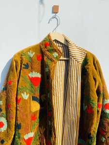 Chaqueta de Terciopelo Suzani Hecha a Mano, Estilo Étnico Bohemio, Bordada, para Festivales, Chaqueta Corta Bordada Estilo Boho - Product Image 3