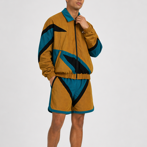 Ensemble survêtement homme rétro personnalisé OEM, coupe-vent imperméable réfléchissant en coton avec logo frontal, veste zippée épaisse et short, sweats à capuche - Product Image 3