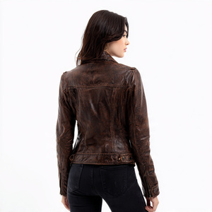 แจ็คเก็ตหนังคุณภาพพรีเมียม ดีไซน์หรูหราและเท่ห์สำหรับผู้หญิง - Product Image 3