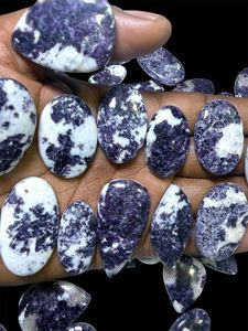 Lepidolita natural de alta calidad en cabujón, formas mixtas, venta al por mayor, piedras preciosas sueltas para la fabricación de pendientes colgantes de plata hechos a mano. - Product Image 4