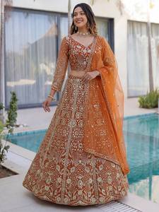 Lehenga Choli Dupatta Vintage con Bordado Tradicional, Material de Red de Mariposa Reciclado, Suave y de Secado Rápido para Bodas y Fiestas - Product Image 2