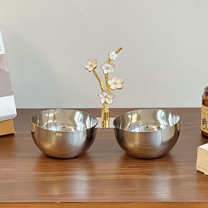 Plats de service modernes en métal à double compartiment avec poignée en forme de fleur dorée, finition argentée polie, pour la table et les cadeaux - Product Image 3