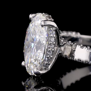 Bague de fiançailles ovale en or jaune 14 carats Provence Luxury avec diamant de laboratoire 3 carats VVS2 couleur E et pierres latérales certifiées IGI pour femme - Product Image 4