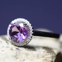 Bague Halo Alexandrite Éthique à Changement de Couleur en Argent Sterling Massif 925, Pierre de Naissance de Février, Bijou Élégant et Luxueux en Pierre Précieuse, Rhodié