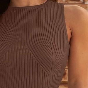 Débardeurs pour femmes, respirants, en soie, personnalisés, en coton uni, colorés, sans manches, vente en gros, fabriqués par Dressports - Product Image 5