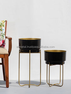Ensemble personnalisable de 2 supports de plantes en métal émaillé noir enduit de poudre pour la décoration de la maison et du jardin - Product Image 4