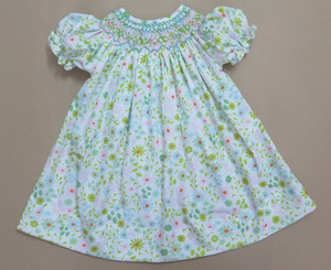 Robe pour bébé fille en coton à imprimé floral doux, à manches bouffantes, longueur genoux, faite à la main - Product Image 1