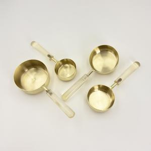 Nuevas tazas medidoras de acero inoxidable de alta calidad con mango de resina para café en grano, polvo y líquidos, etc. - Product Image 4