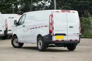 Furgoneta de Transporte Eléctrica CAR.G.O 2024, 5 Asientos, Volante a la Izquierda, Asientos de Cuero, Cámara Trasera, Techo Alto, Faros de Xenón - Product Image 3