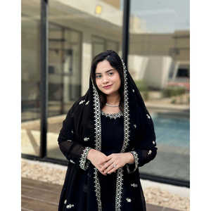 Top de fête pour femmes de créateur et ensemble Dupatta Plazzo élégant avec de beaux embellissements - Product Image 6