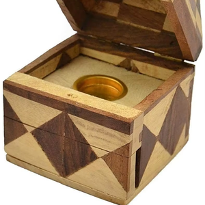 Quemador de Bakhoor de Madera con Diseño Grabado y Baño de Oro, Última Novedad, para Aromatizar el Hogar - Product Image 1