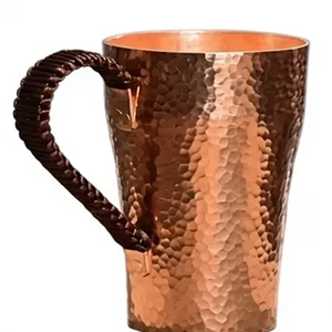 Vaso Cónico Artesanal de Cobre Martillado - Color y Logotipo Personalizables, Diseño de Lujo, Uso en Interiores y Exteriores - Product Image 5