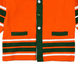 Pull cardigan en tricot personnalisé à boutons, respirant, avec logo frontal, pour hommes et femmes, pour les fêtes de Noël, OEM ODM, vente en gros - Product Image 6