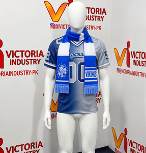 Écharpe en acrylique tricotée rouge et blanche du club de football Kingston City FC 1974, longue, sportive, avec logo imprimé pour les supporters - Product Image 4