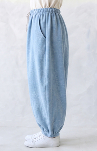 Pantalones de chándal de poliéster para mujer, holgados, de corte regular, cálidos para invierno, de pierna ancha, informales, estilo hip hop, con bordado - Product Image 4