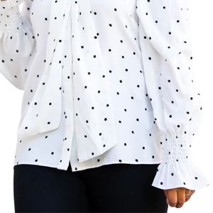 Chemisier à pois AKA pour femme, manches longues, col noué, blanc et noir, élégant, chic, décontracté, pour le bureau - Product Image 4