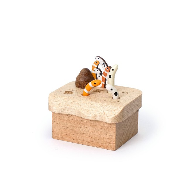 Creative Mini Wooden Music Box Spotted Garden Eel Animal Toy