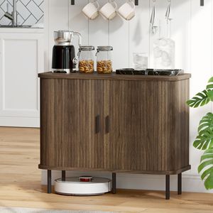 Mobile Bar Nordico da 90 cm con Ante a Tamburo a Doghe, Gambe in Metallo, Finitura Noce, Contenitore in Rovere per Ville - Product Image 2