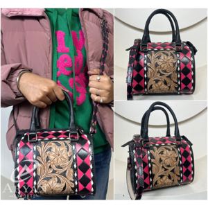 Nouvel Arrivage – Sac Bandoulière Petit Format en Cuir de Vachette Façonné à la Main Style Western et Turquoise à Carreaux – Sac de Voyage Type Duffel - Product Image 1