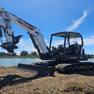 รถขุดขนาดเล็ก Bobcat E40 กำลังสูง น้ำหนัก 9180 ปอนด์ บุ้งกี๋ขนาด 4 เมตร แขนยาว ยกสูงได้ พร้อมเครื่องยนต์รับประกัน 3 ปี - Product Image 1