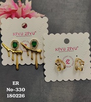 Anting-anting stud berlapis emas premium dari baja tahan karat dengan berlian Amerika dan mutiara |   Perhiasan Pernikahan Wanita Geometris Trendi Grosir