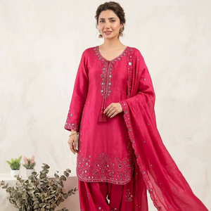 Ensemble de costume brodé en Chinon pour femmes avec dupatta, tenue traditionnelle de fête, salwar kameez en gros - Product Image 1