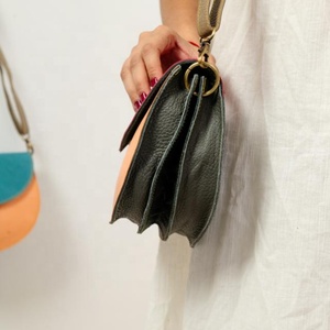 LW กระเป๋าหนังวินเทจสำหรับผู้หญิงหรูหรากระเป๋าถือเดี่ยวแบบโบฮีเมียนแบบพกพากระเป๋าผู้หญิงสไตล์ญี่ปุ่นคอลเลกชันฤดูหนาวหลายสี - Product Image 4