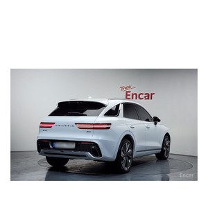 รถยนต์เจเนซิส GV70 2.5T AWD ปี 2024 เครื่องยนต์เบนซิน SUV วิ่ง 46,489 กม. พวงมาลัยซ้าย เกียร์อัตโนมัติ เบาะหนัง กล้องมองหลัง - Product Image 2