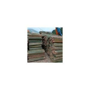 Postes de Bambú de Alta Calidad, Cortados por la Mitad, con Estructura Recta - Product Image 1