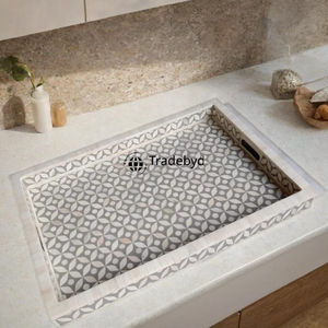 Bandeja Moderna con Incrustaciones de Hueso, Decoración Premium para Mesa de Comedor, por Tradebyd - Product Image 1