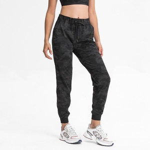 กางเกงวอร์มไนลอนแบบกำหนดเองสำหรับออกกำลังกาย กางเกงจ็อกเกอร์สำหรับผู้หญิง กางเกงโยคะ - Product Image 1