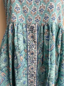 Vestido indio de algodón con estampado de bloques a mano, vestido largo con patrón Floral y cuello cuadrado con decoración de borlas, túnicas Indias hasta el suelo - Product Image 5