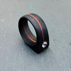 Bague en bois et résine artisanale, accessoire de mode quotidien de style cristal - Product Image 1