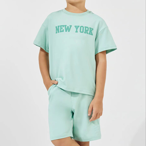 ชุดเสื้อผ้าเด็กผู้ชายปี 2026 ชุดเสื้อยืดและกางเกงขาสั้นแบบมีเชือกผูก ชุดคอมโบเสื้อผ้าเด็ก ชุดเด็กผู้ชาย - Product Image 1