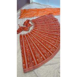 Hermosa Ropa India y Pakistaní de Diseñador, Lehenga Choli con Lentejuelas y Bordado - Product Image 2