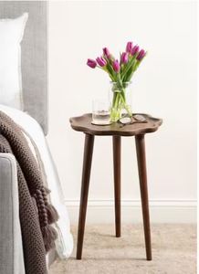 Modern Scalloped Edge Wooden Side <b>Table</b> Three <b>Leg</b> Tapered Coffee <b>Table</b> - Product Image 2