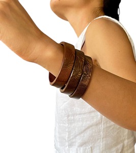 Elegantes y Modernas Pulseras Étnicas de Madera - Resistentes al Agua, Colores y Tamaños Personalizados, con Logotipo, para Mujeres, Festivales, Celebraciones Culturales, Regalos - Product Image 2