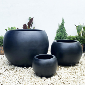 Macetas AURORA de Poliresina, Juego de Macetas Ecológicas para Jardín Exterior con Orificios de Drenaje, Ligeras y Duraderas para un Estilo Moderno - Product Image 2