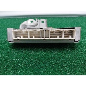 300 ECU y Módulos de Computación Usados 8954030392 - Product Image 3