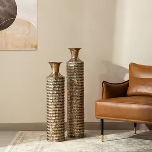 Vase à fleurs de luxe en acier inoxydable fait main, moderne et haut de gamme, pour la décoration de table de mariage - Product Image 4